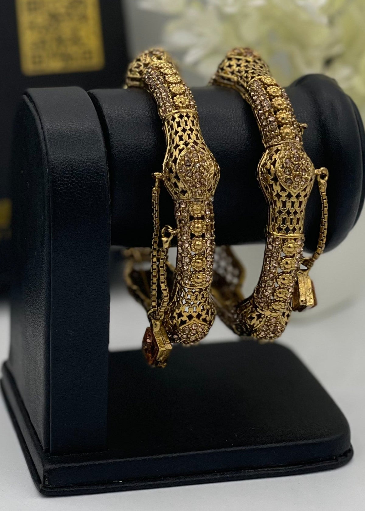 Shop the Sanam Bangle Set from Zarosh Jewel
