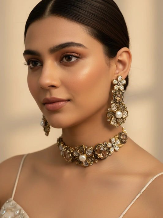 Sara Choker Set