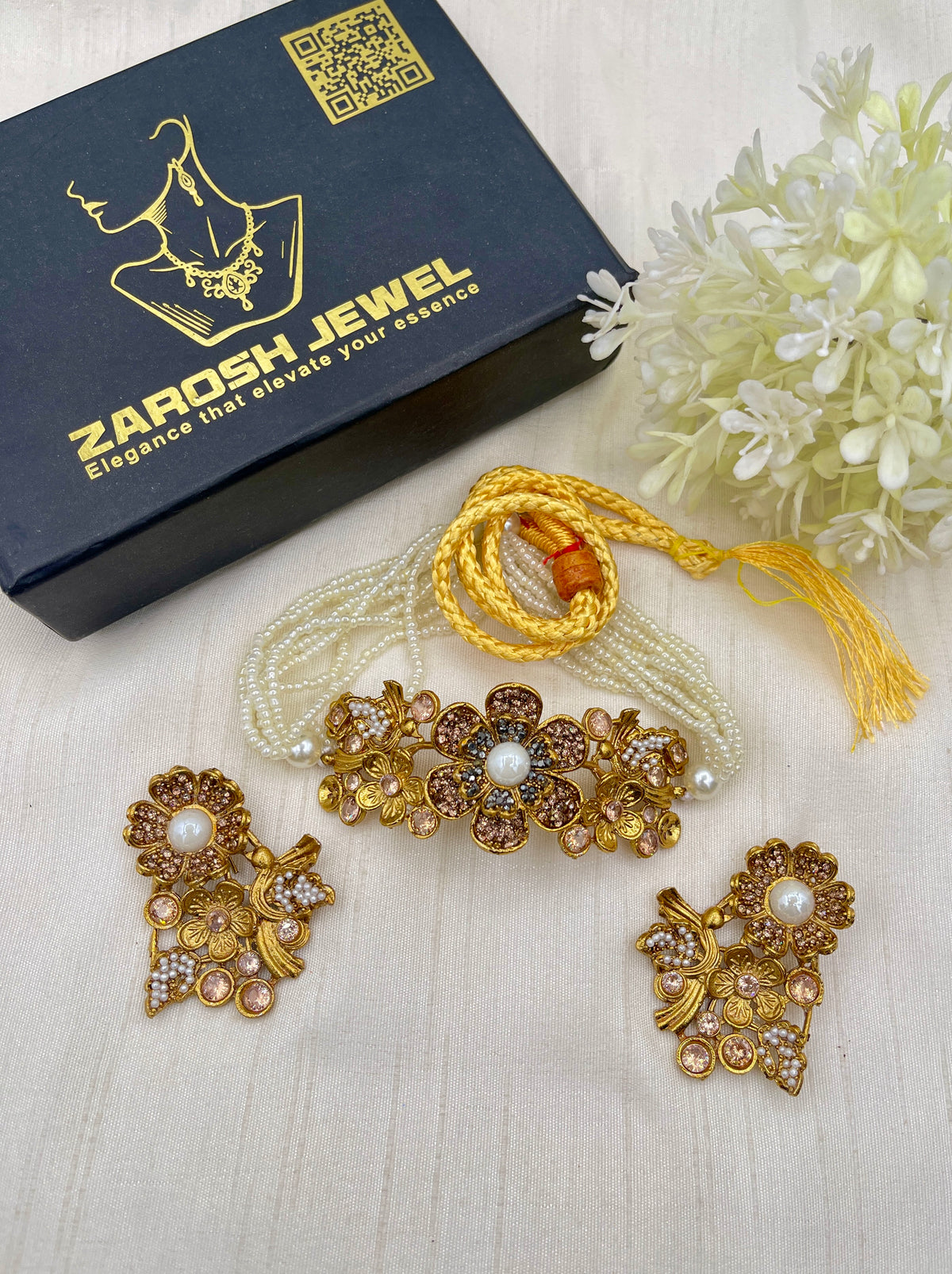 Shop the Sawdah Choker Set from Zarosh Jewel