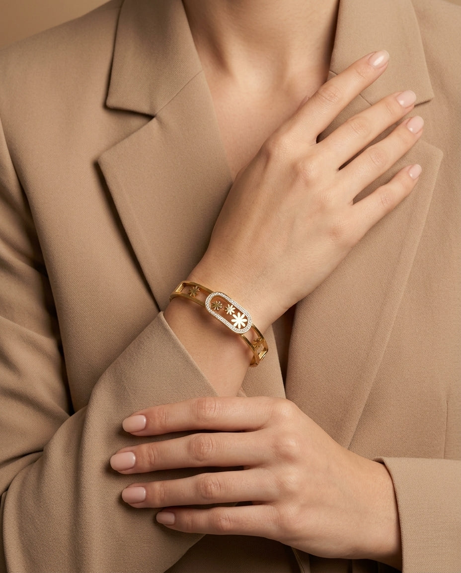 Sawera Openable Bracelet by Zarosh Jewel
