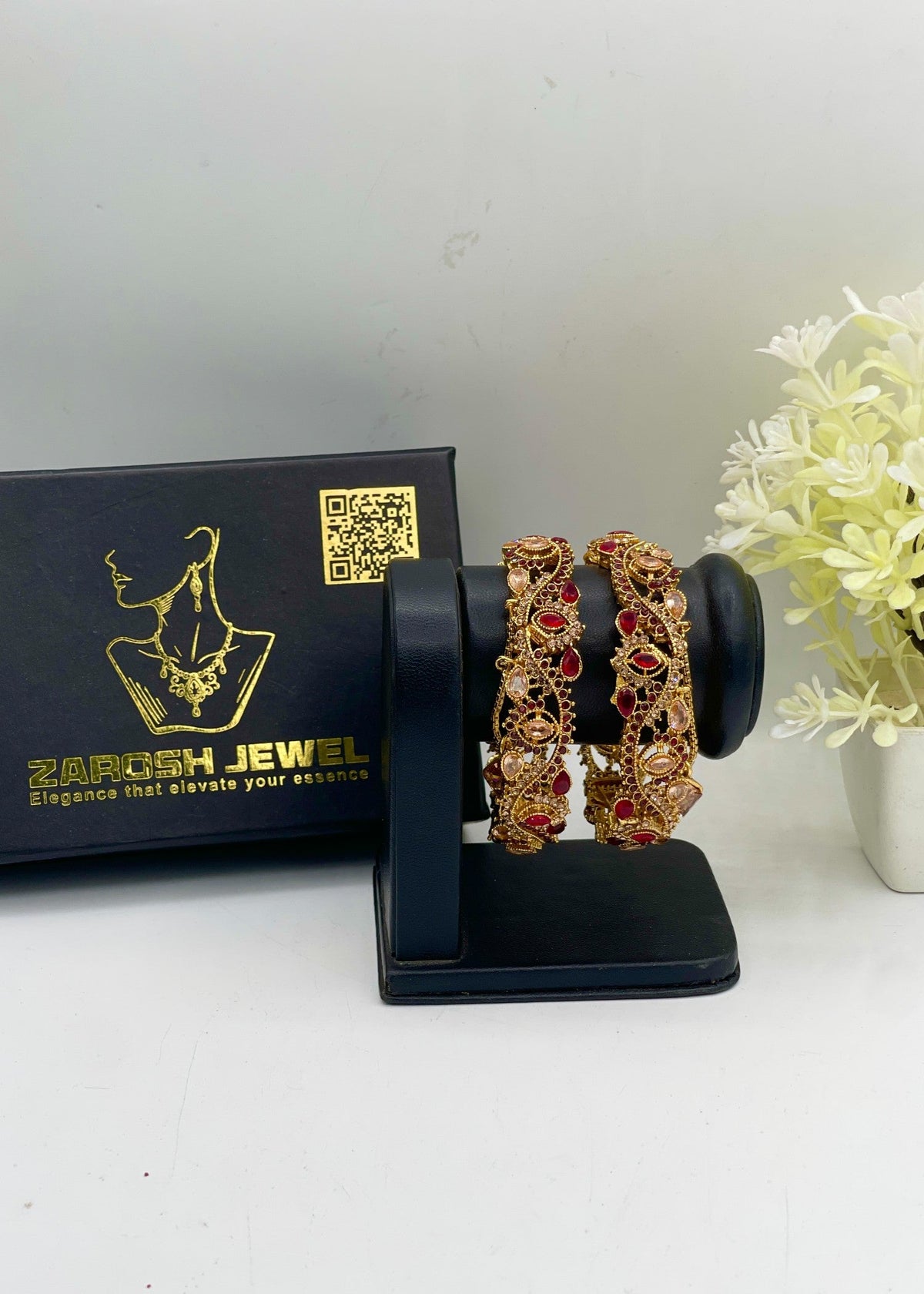 Shop the Saya Openable Bangle Set from Zarosh Jewel