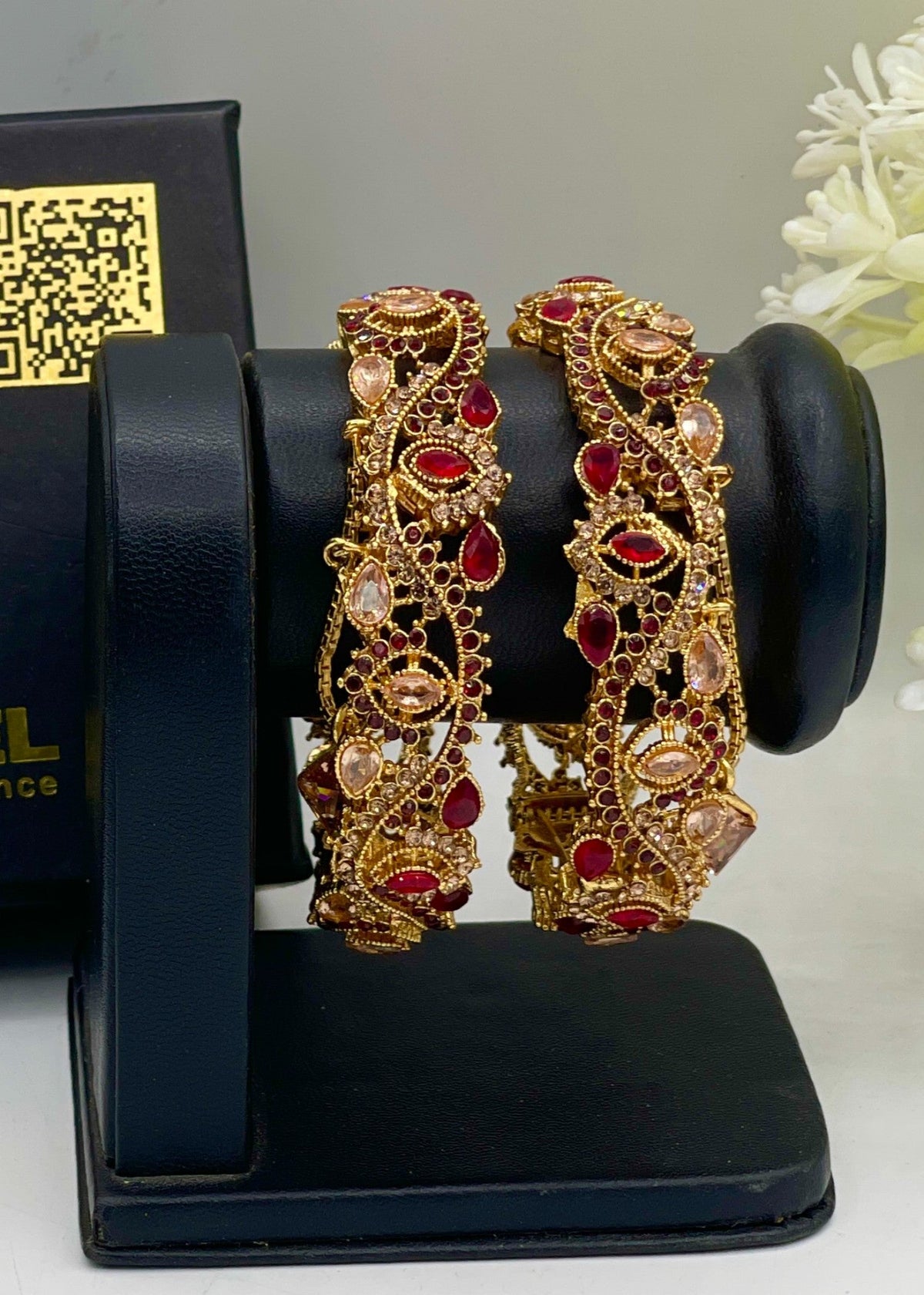 Shop the Saya Openable Bangle Set from Zarosh Jewel