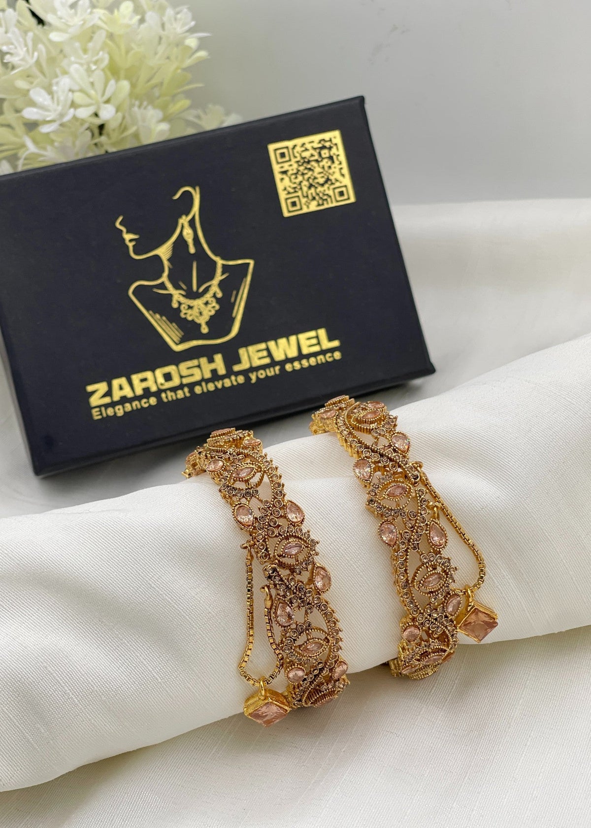 Shop the Saya Openable Bangle Set from Zarosh Jewel