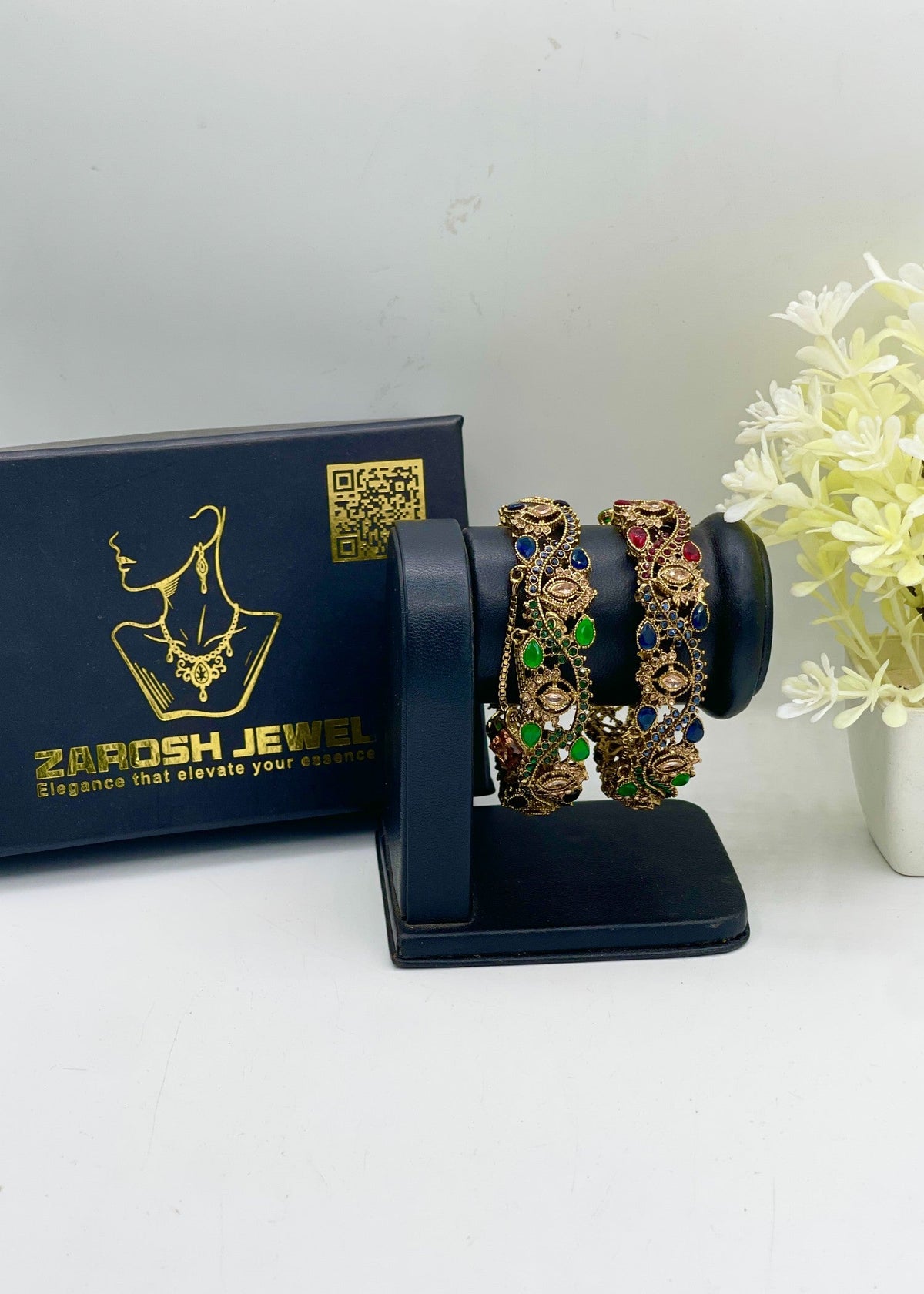 Shop the Saya Openable Bangle Set from Zarosh Jewel