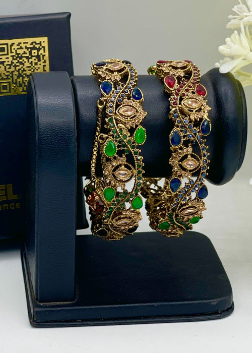 Shop the Saya Openable Bangle Set from Zarosh Jewel