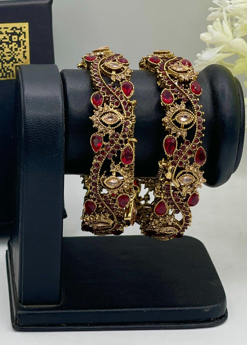 Shop the Saya Openable Bangle Set from Zarosh Jewel