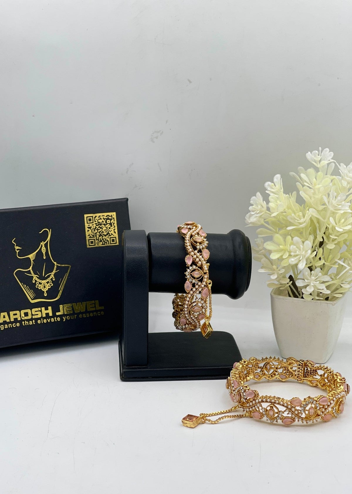 Shop the Saya Openable Bangle Set from Zarosh Jewel