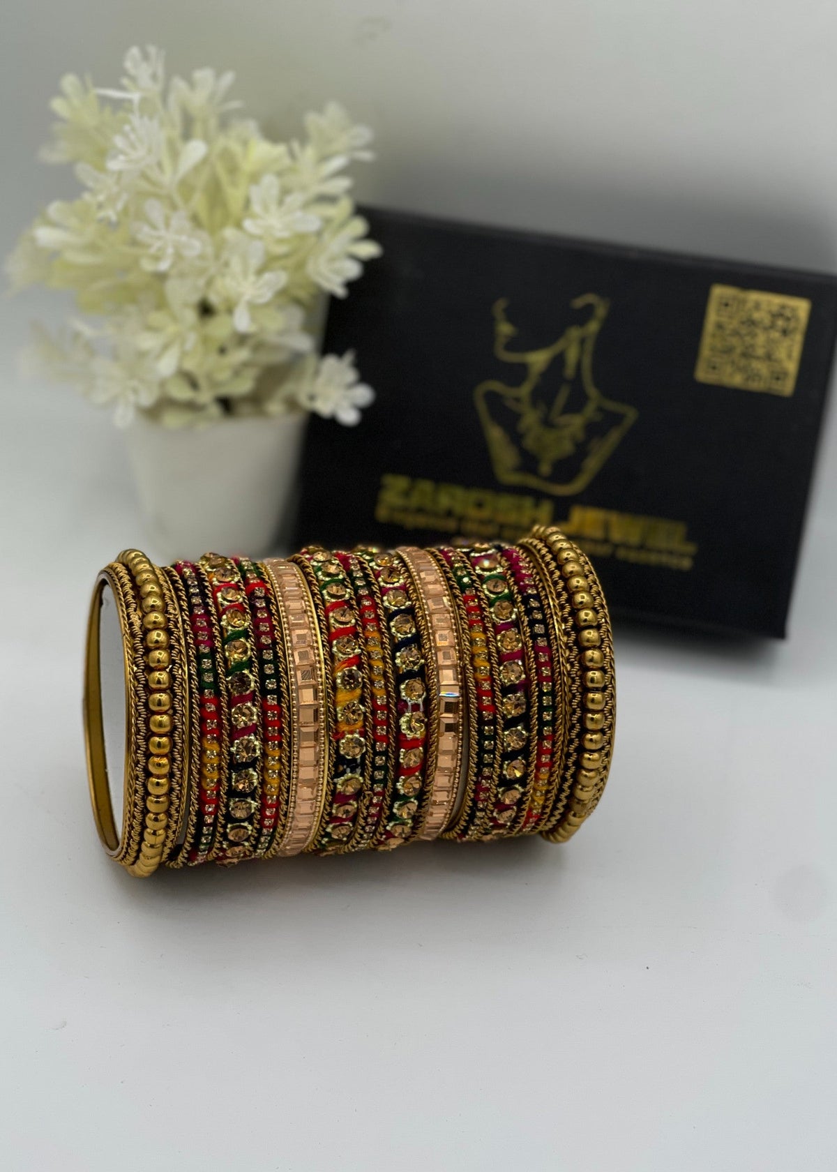 Sehar Bangle Set by Zarosh Jewel