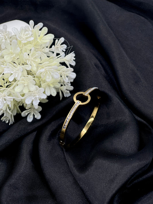 Shop the Seher Openable Bracelet from Zarosh Jewel