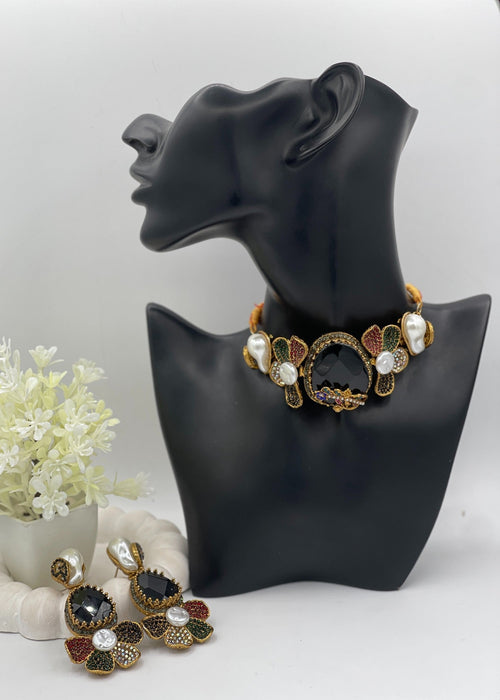Shop the Shabana Choker Set from Zarosh Jewel