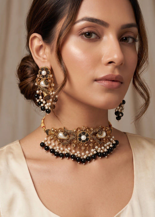 Shop the Shaista Choker set from Zarosh Jewel