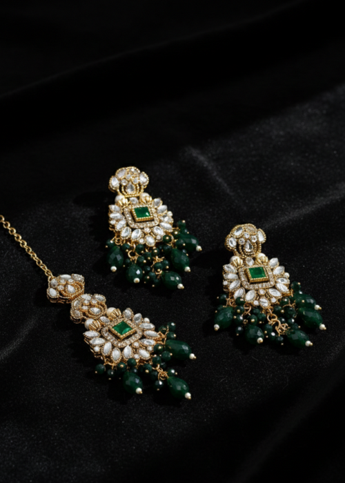 Shop the Shehzadi Kundan Earring & Tikka from Zarosh Jewel