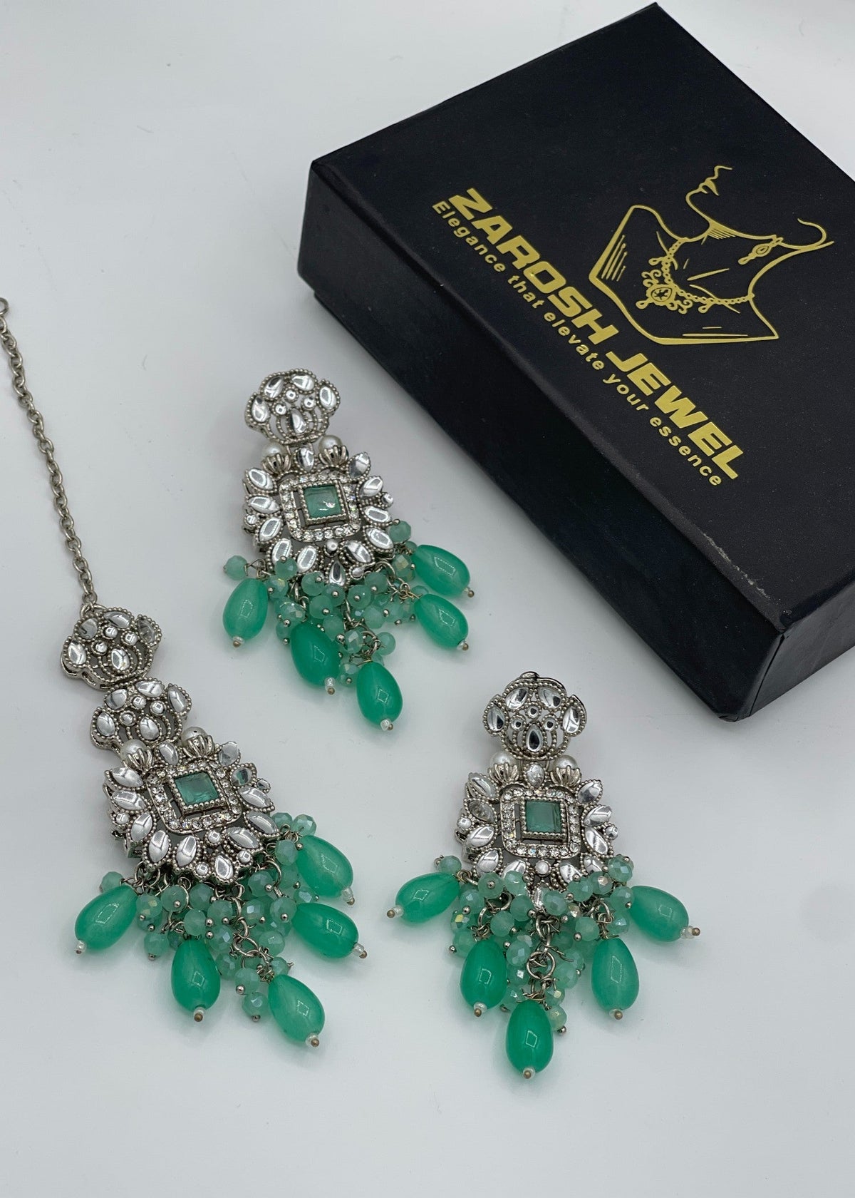 Shop the Shehzadi Kundan Earring & Tikka from Zarosh Jewel