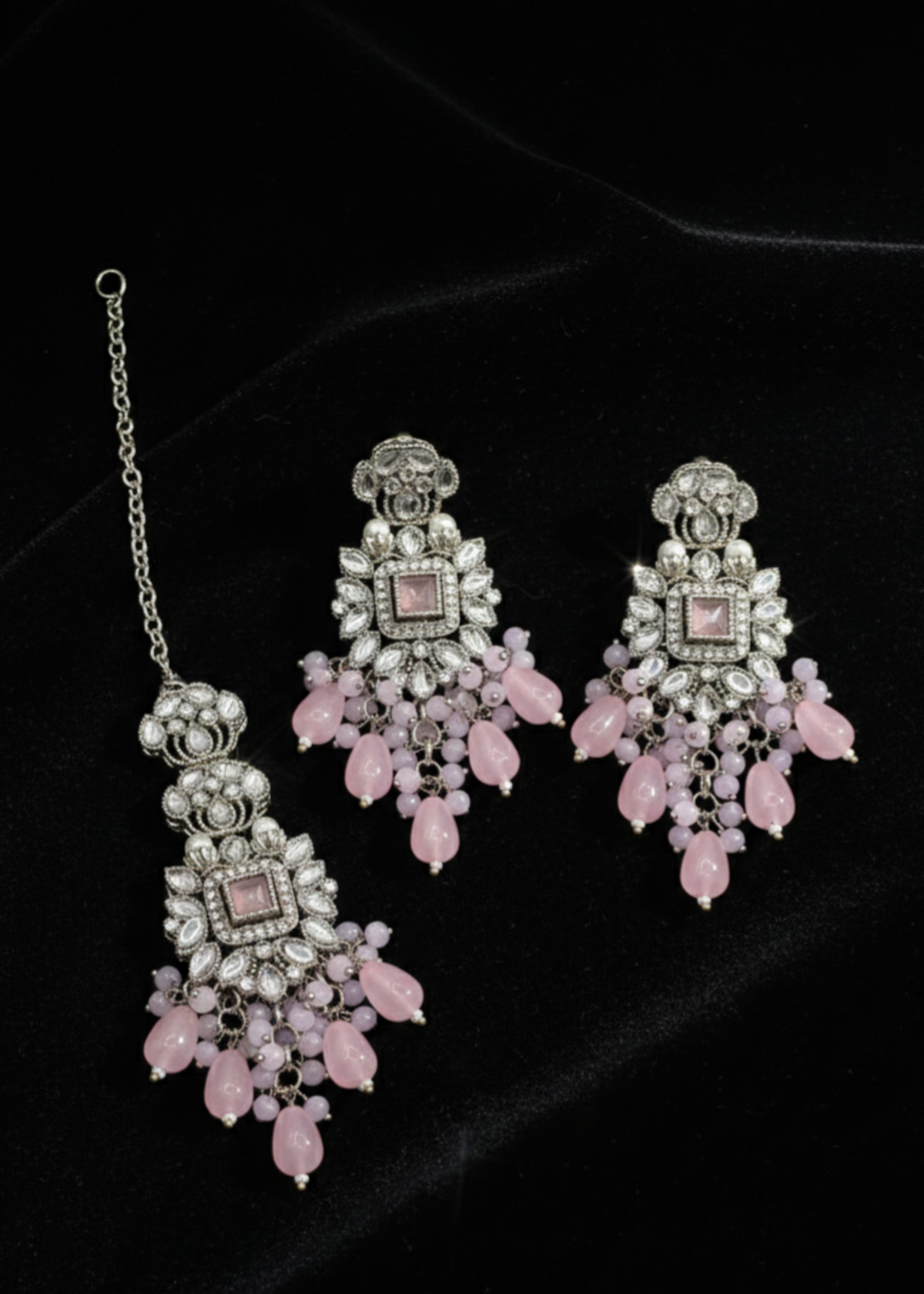 Shop the Shehzadi Kundan Earring & Tikka from Zarosh Jewel