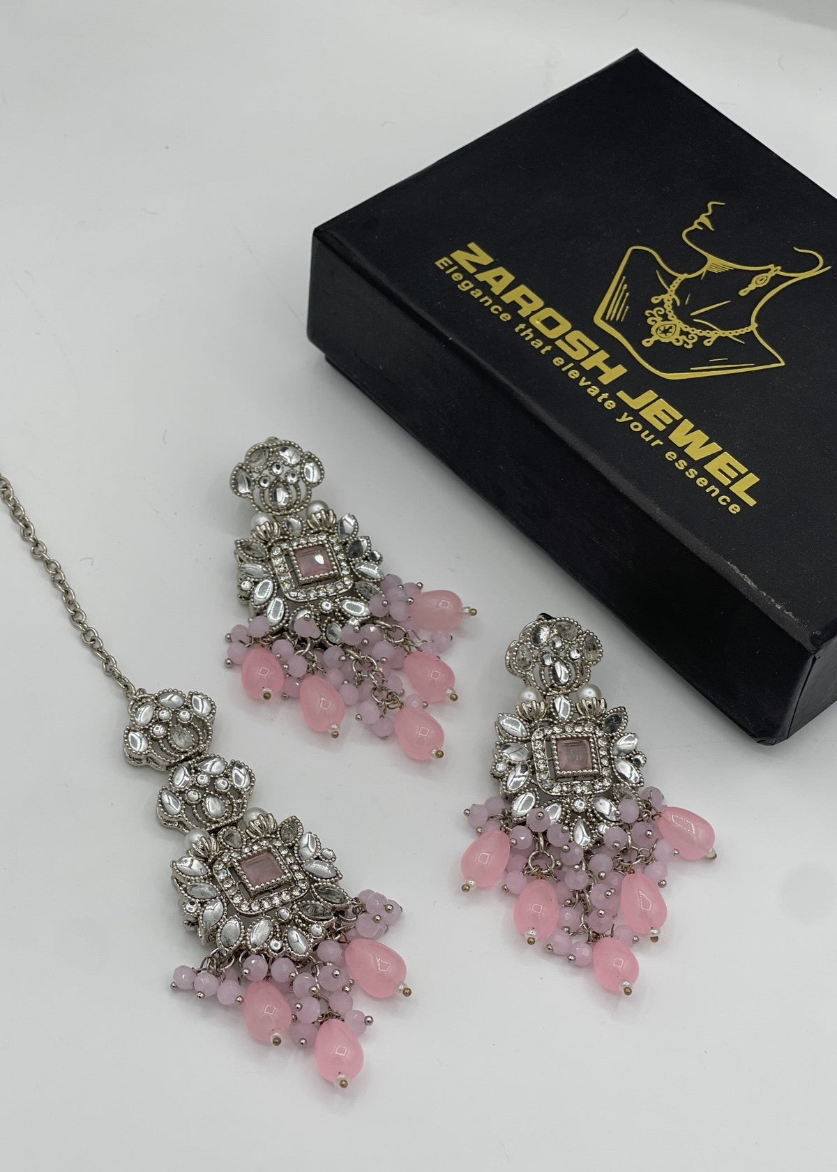 Shop the Shehzadi Kundan Earring & Tikka from Zarosh Jewel