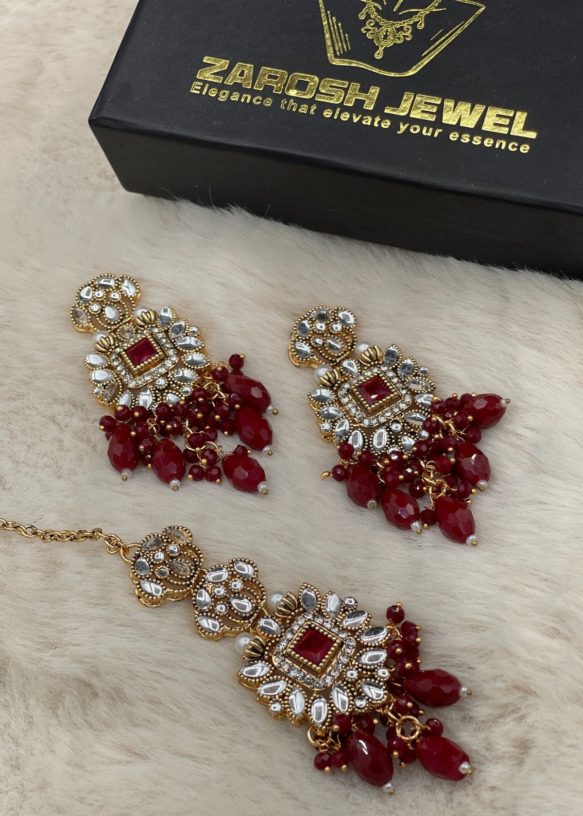 Shop the Shehzadi Kundan Earring & Tikka from Zarosh Jewel