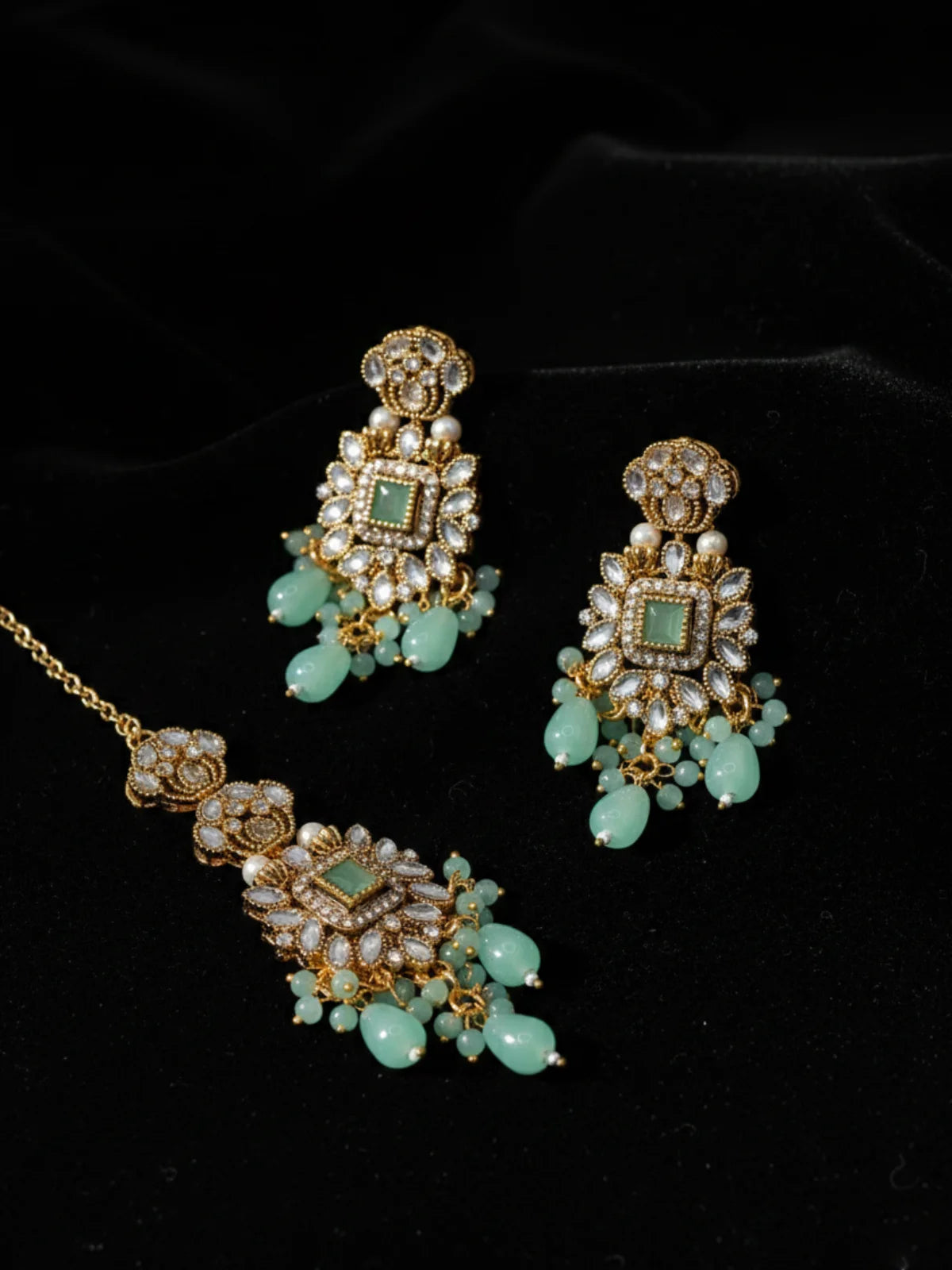 Shehzadi Kundan Earring & Tikka