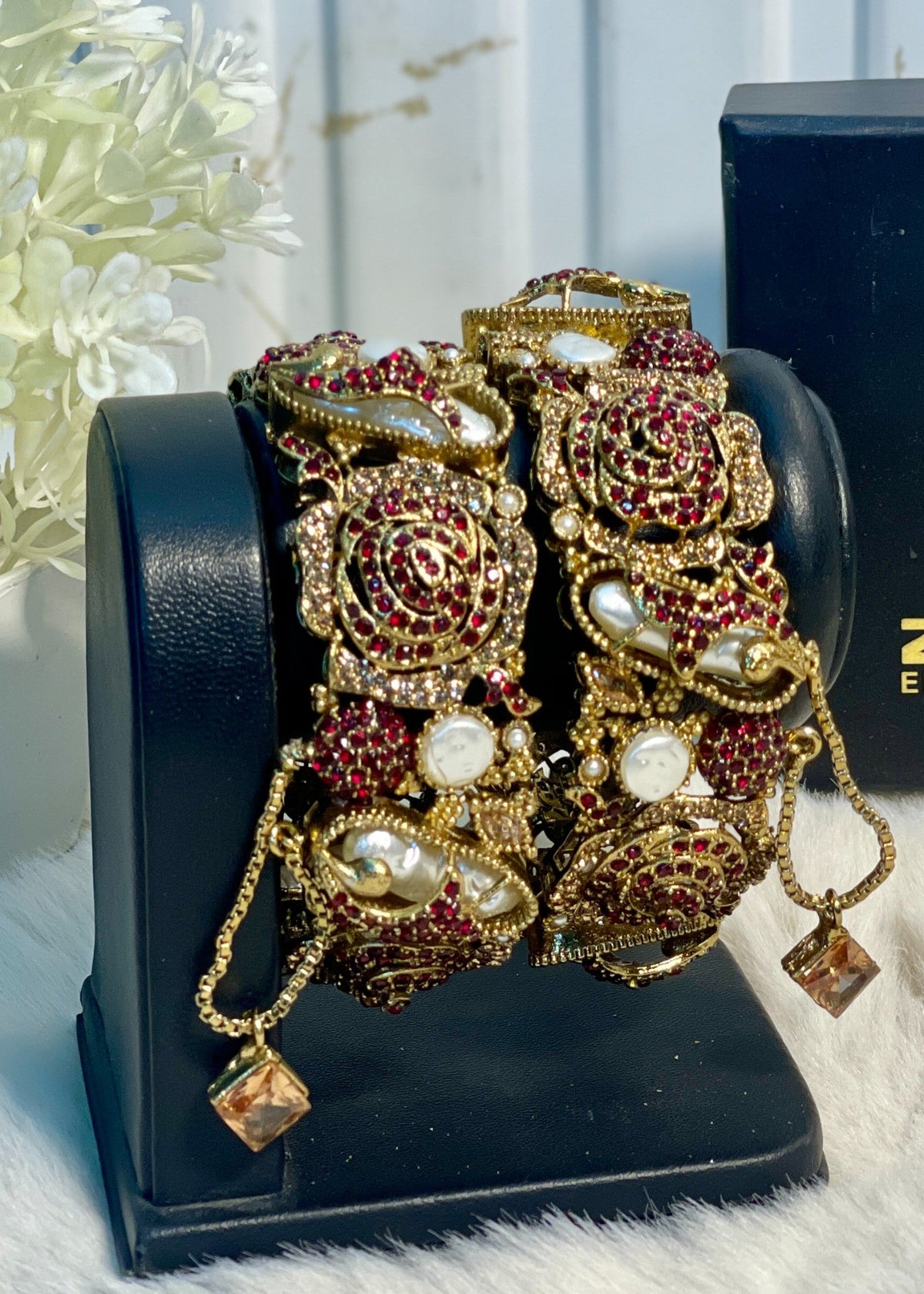 Shop the Shehzadi Openable Bangles from Zarosh Jewel