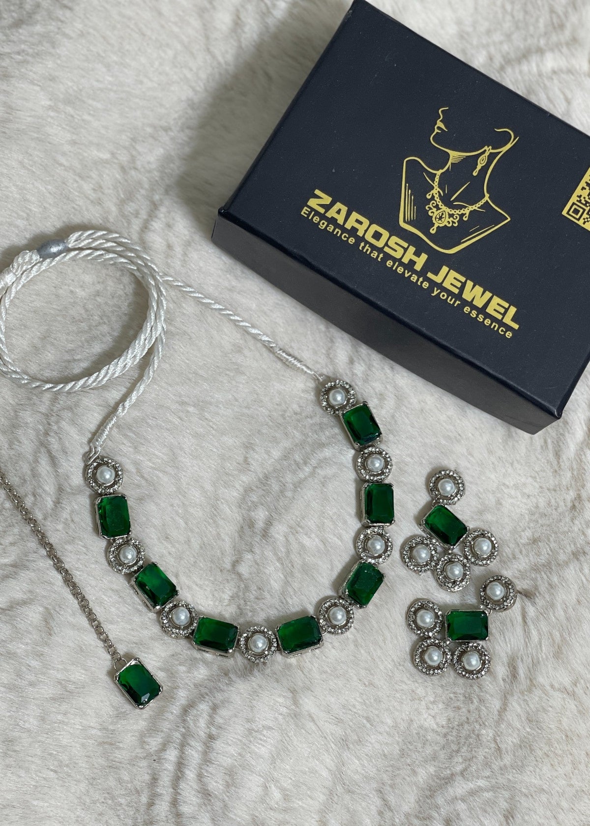 Shop the Sia Necklace Set from Zarosh Jewel