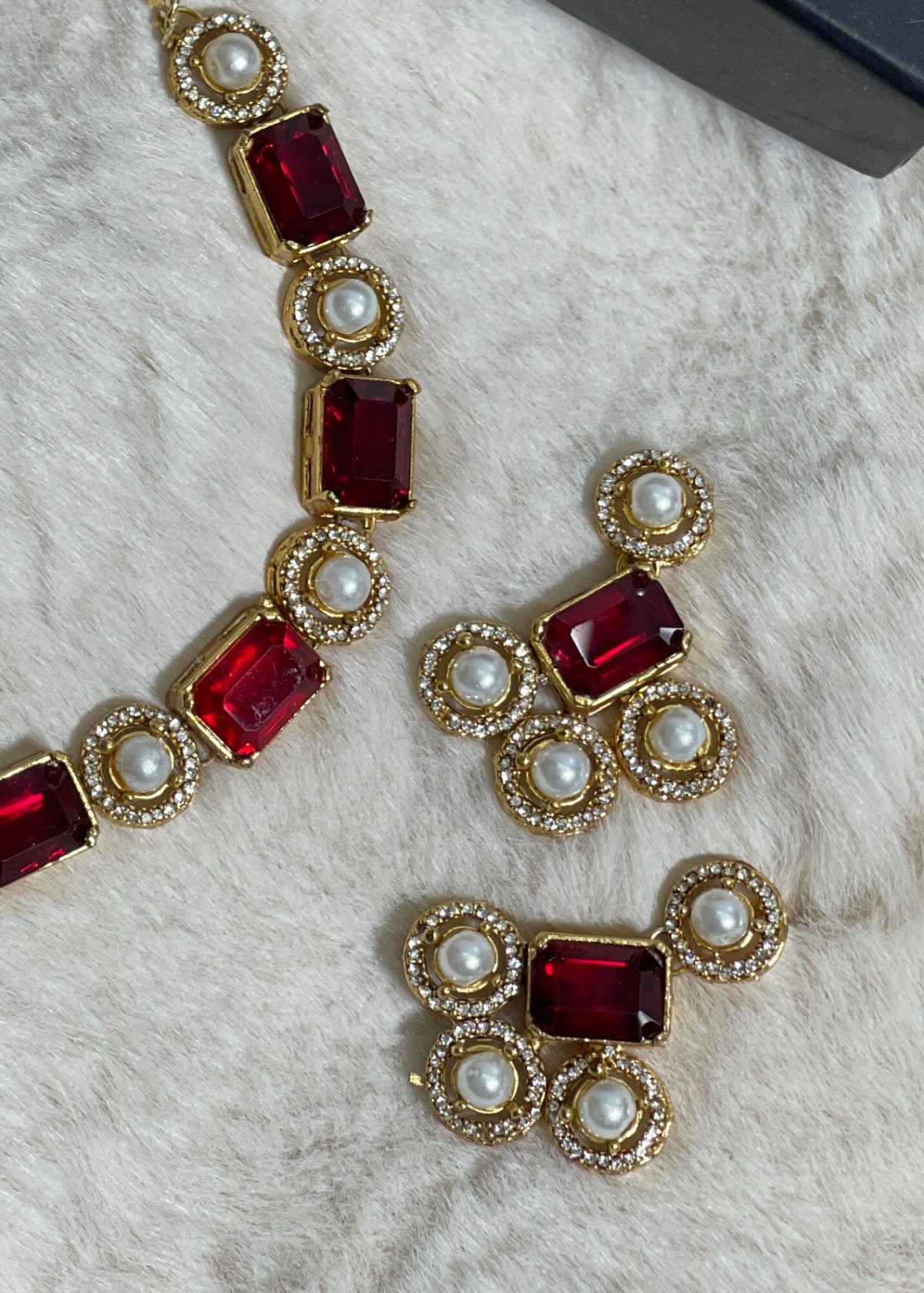 Shop the Sia Necklace Set from Zarosh Jewel