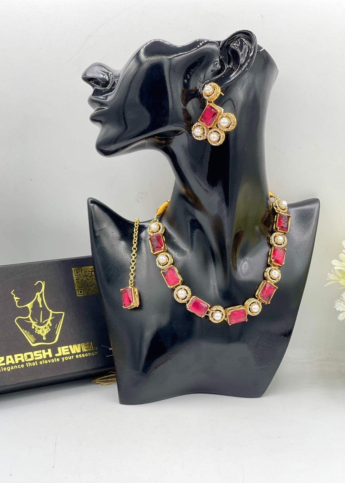 Shop the Sia Necklace Set from Zarosh Jewel