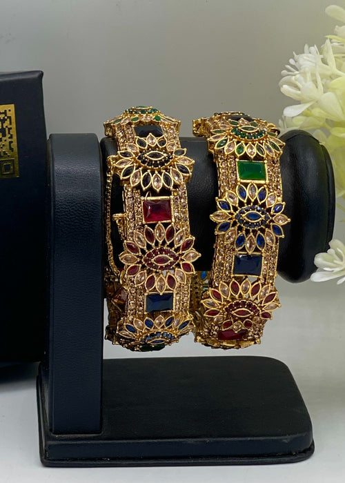 Shop the Soha Openable Bangle Set from Zarosh Jewel