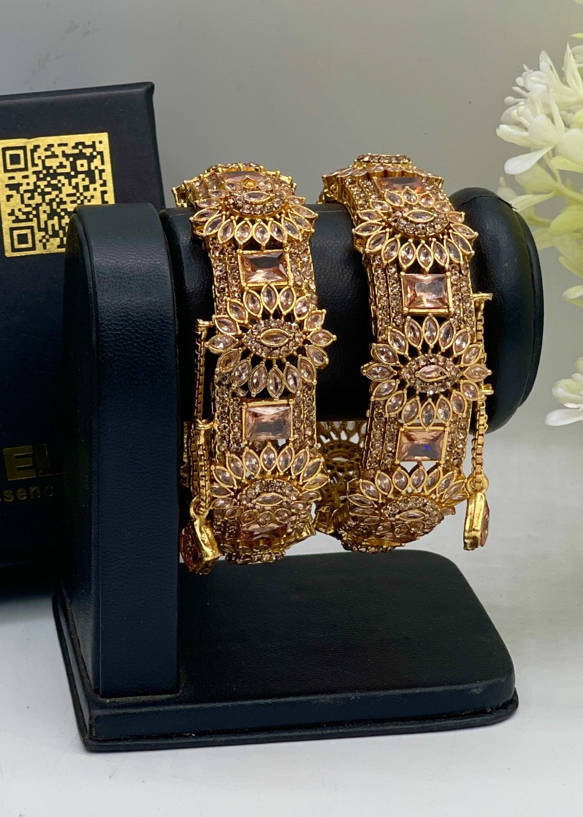 Shop the Soha Openable Bangle Set from Zarosh Jewel