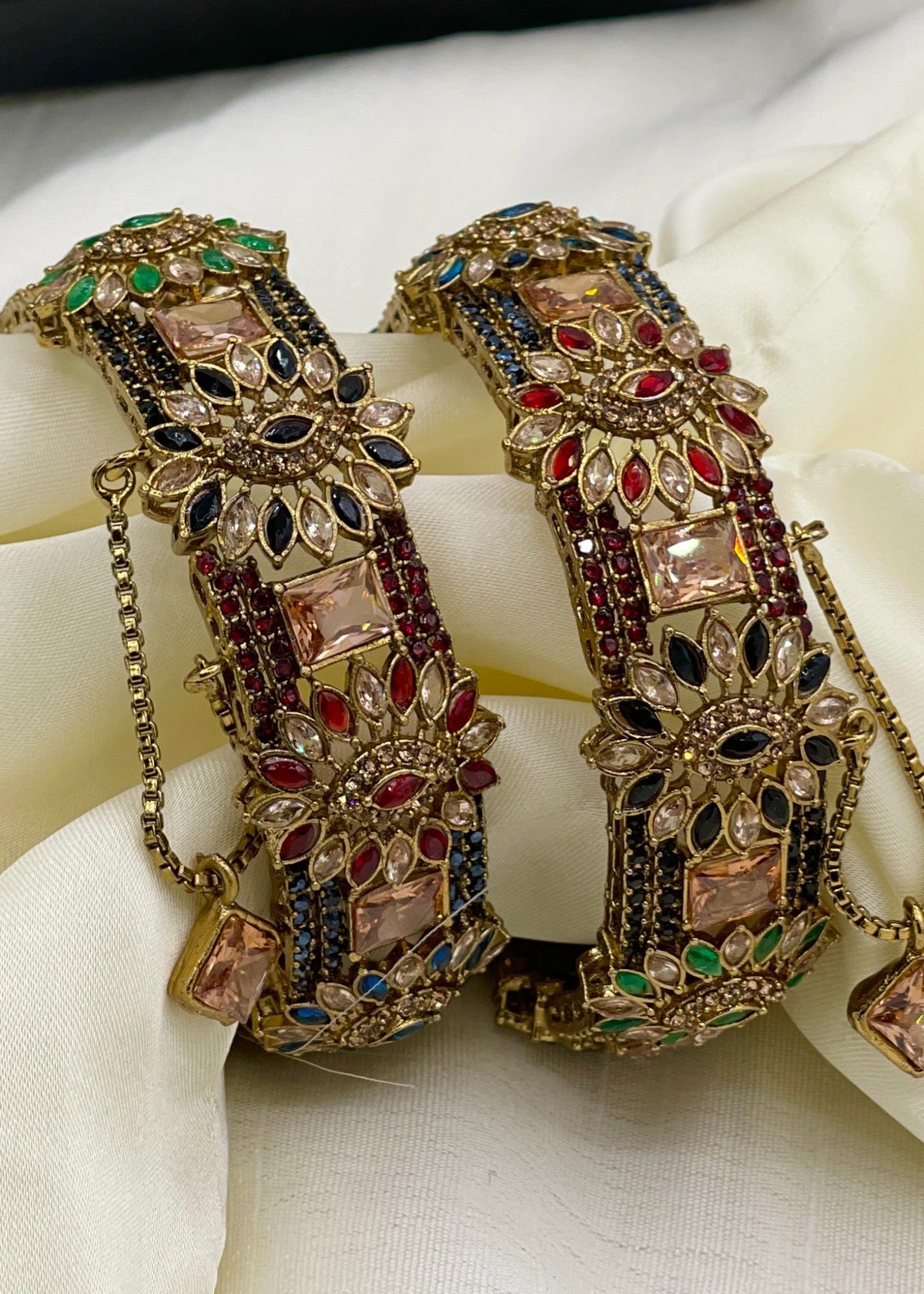Shop the Soha Openable Bangle Set from Zarosh Jewel