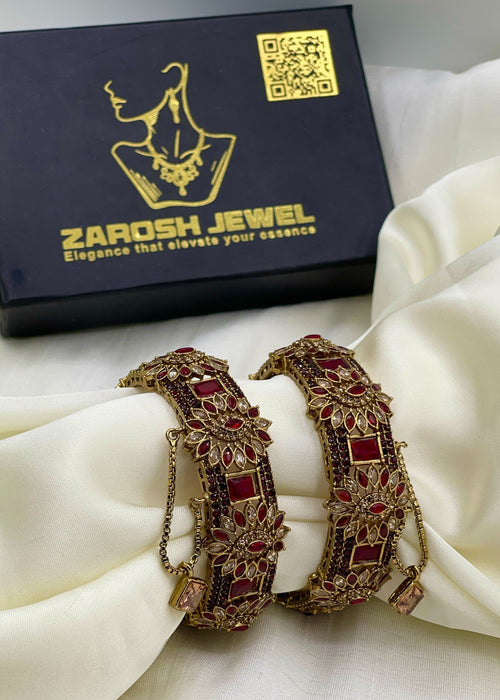 Shop the Soha Openable Bangle Set from Zarosh Jewel
