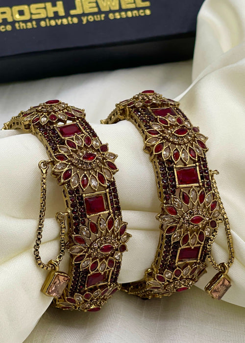 Shop the Soha Openable Bangle Set from Zarosh Jewel