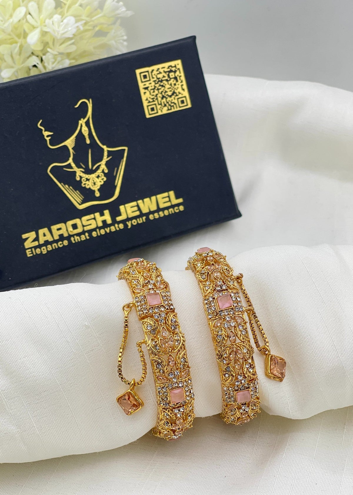 Shop the Soni Openable Bangle Set from Zarosh Jewel