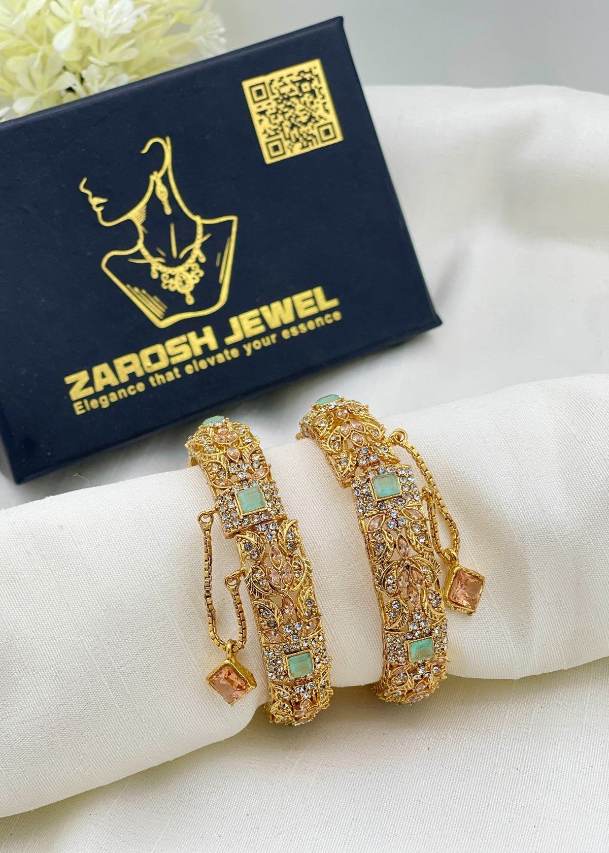 Shop the Soni Openable Bangle Set from Zarosh Jewel