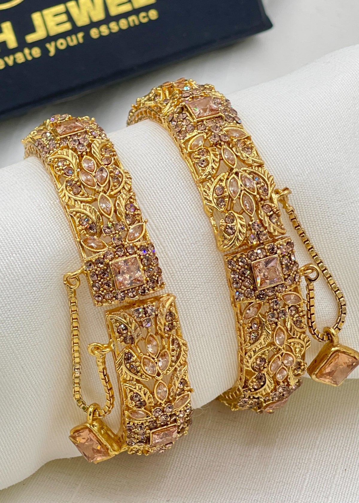 Shop the Soni Openable Bangle Set from Zarosh Jewel