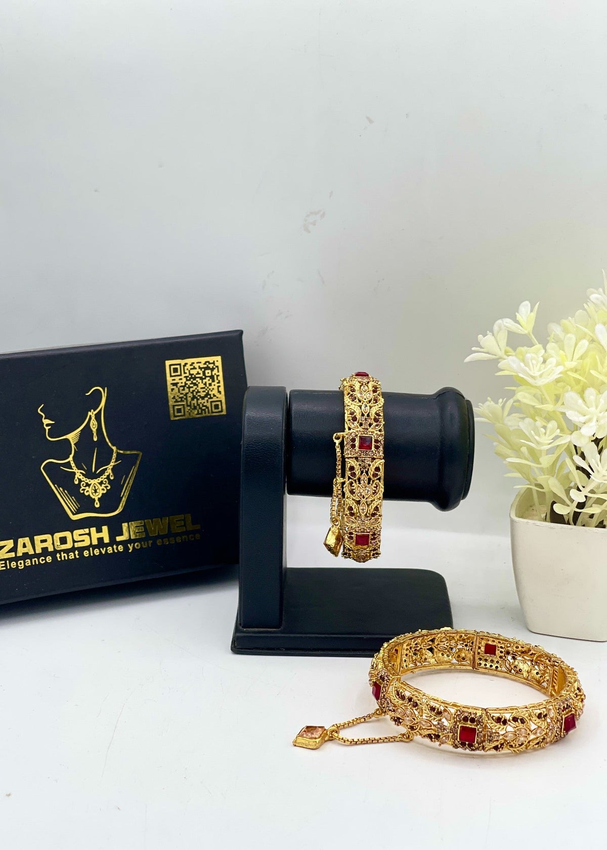 Shop the Soni Openable Bangle Set from Zarosh Jewel