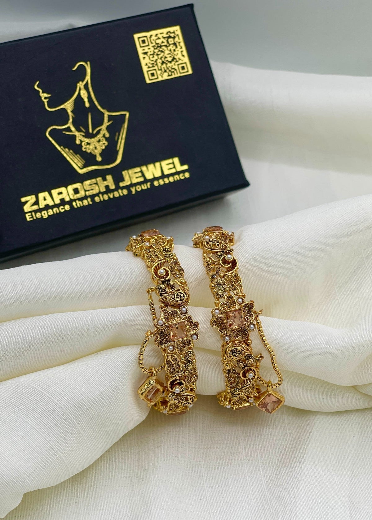 Sonia Openable Bangle Set by Zarosh Jewel