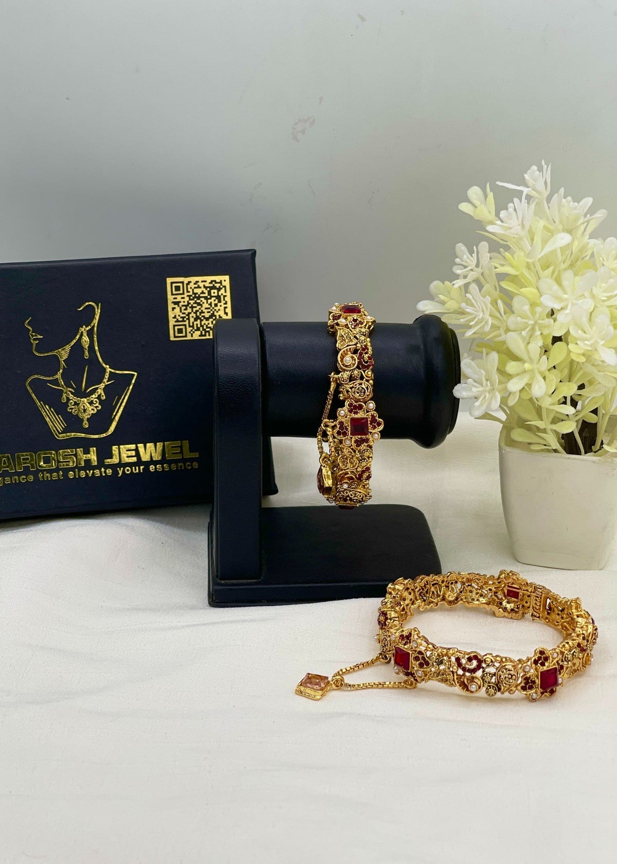 Shop the Sonia Openable Bangle Set from Zarosh Jewel