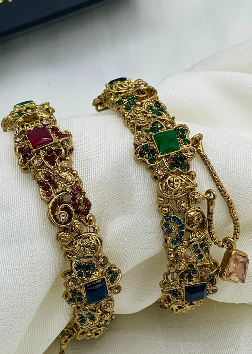 Shop the Sonia Openable Bangle Set from Zarosh Jewel