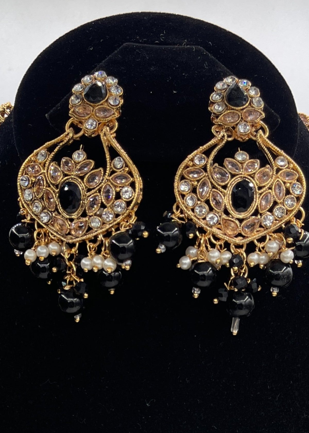 Shop the Stella Malla Set from Zarosh Jewel