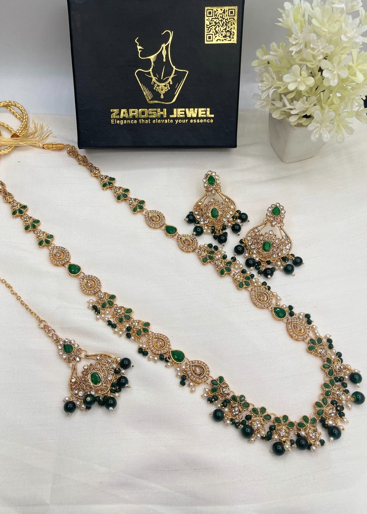 Shop the Stella Malla Set from Zarosh Jewel