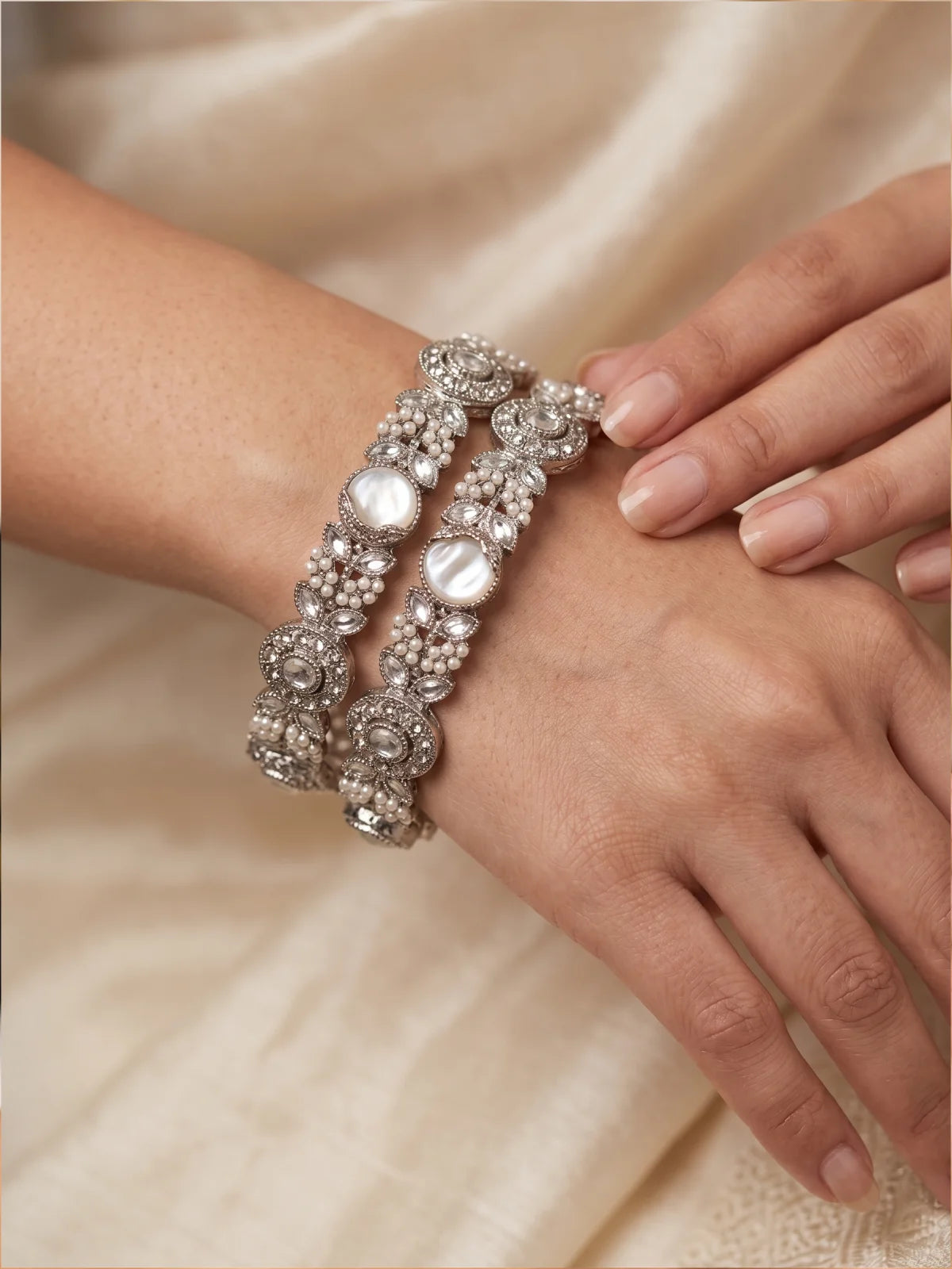 Suhaila Bangle