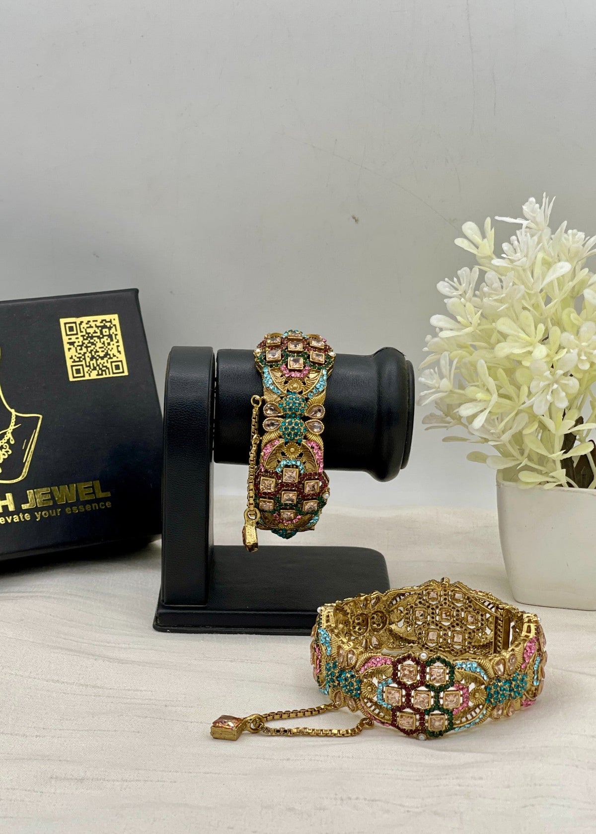 Shop the Sundas Premium Bangle from Zarosh Jewel