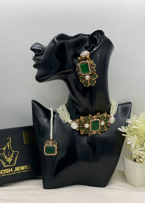 Shop the Tabassum Choker Set from Zarosh Jewel