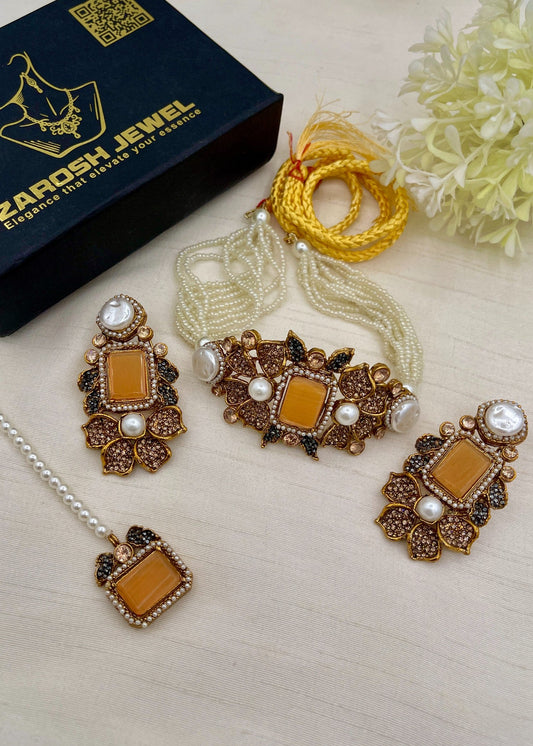 Shop the Tabassum Choker Set from Zarosh Jewel