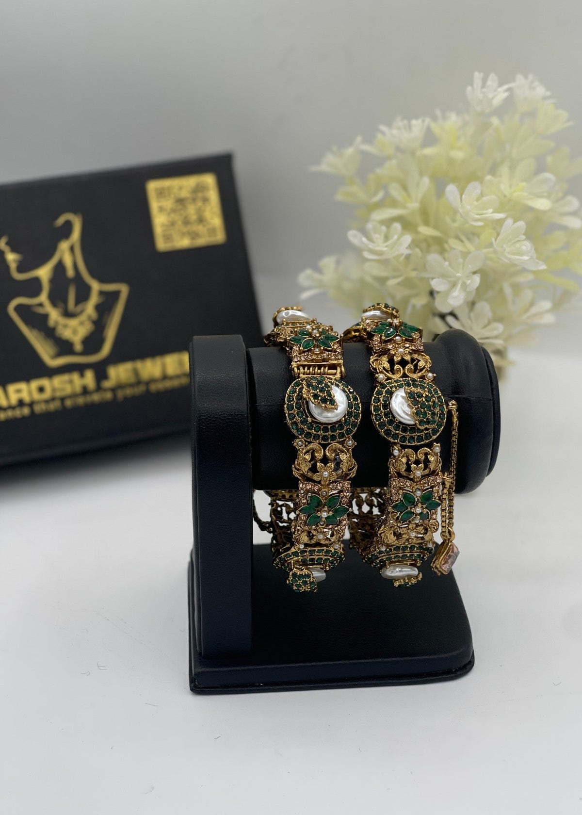Shop the Tabassum Openable Bangles from Zarosh Jewel
