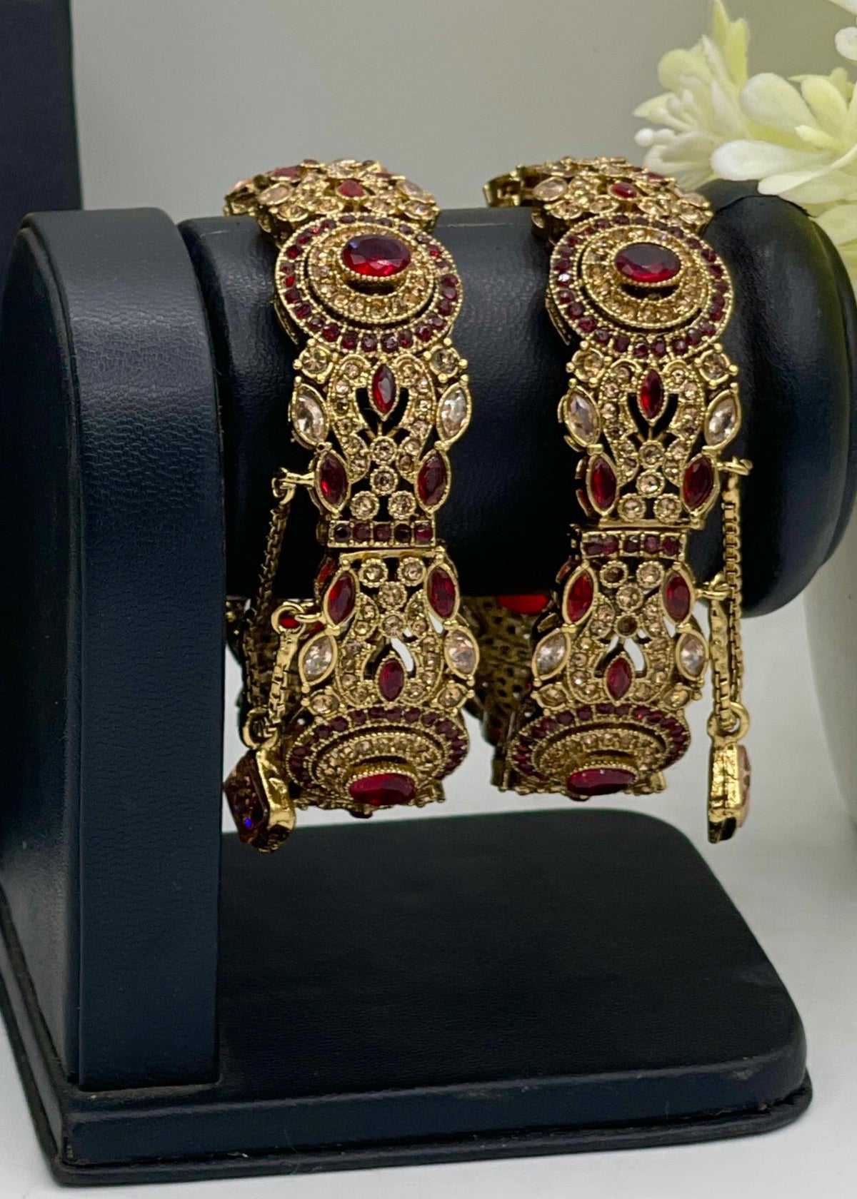 Shop the Tara Openable Bangle Set from Zarosh Jewel