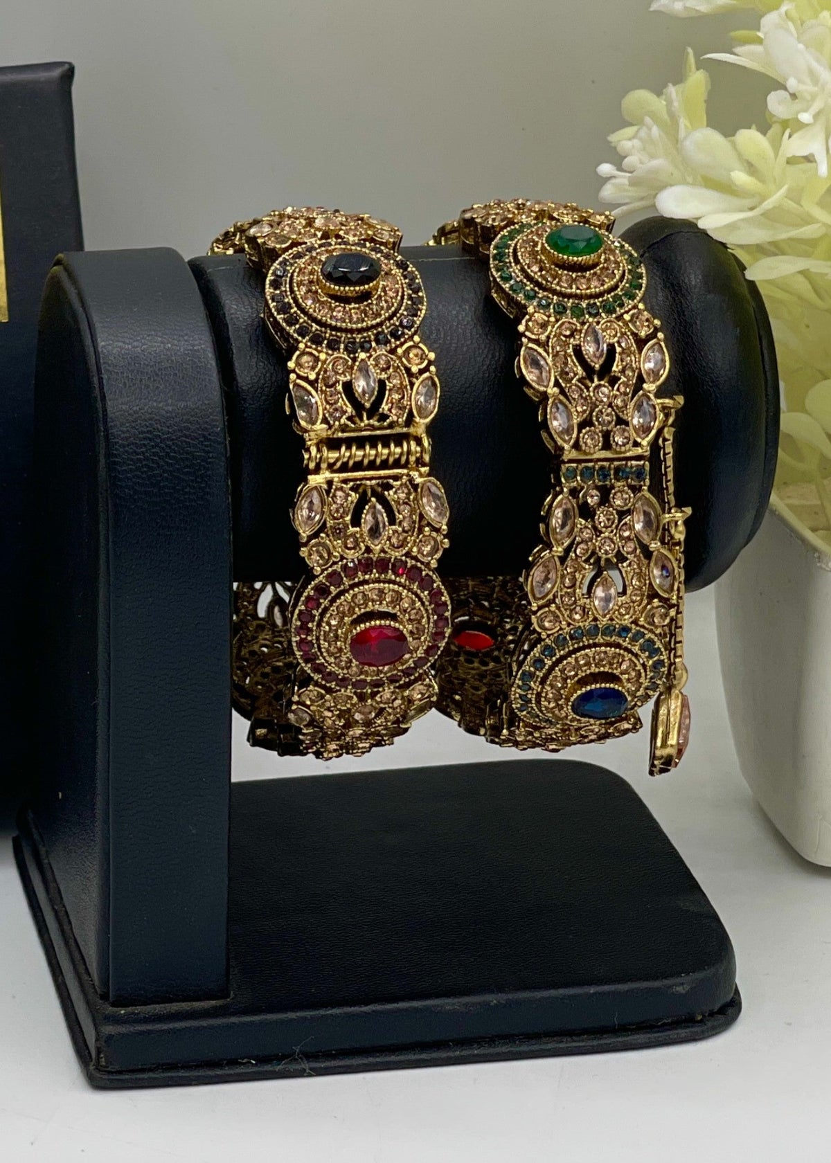 Shop the Tara Openable Bangle Set from Zarosh Jewel