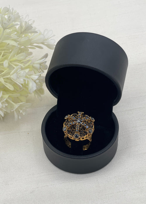 Shop the Tazkiya Heritage Ring from Zarosh Jewel