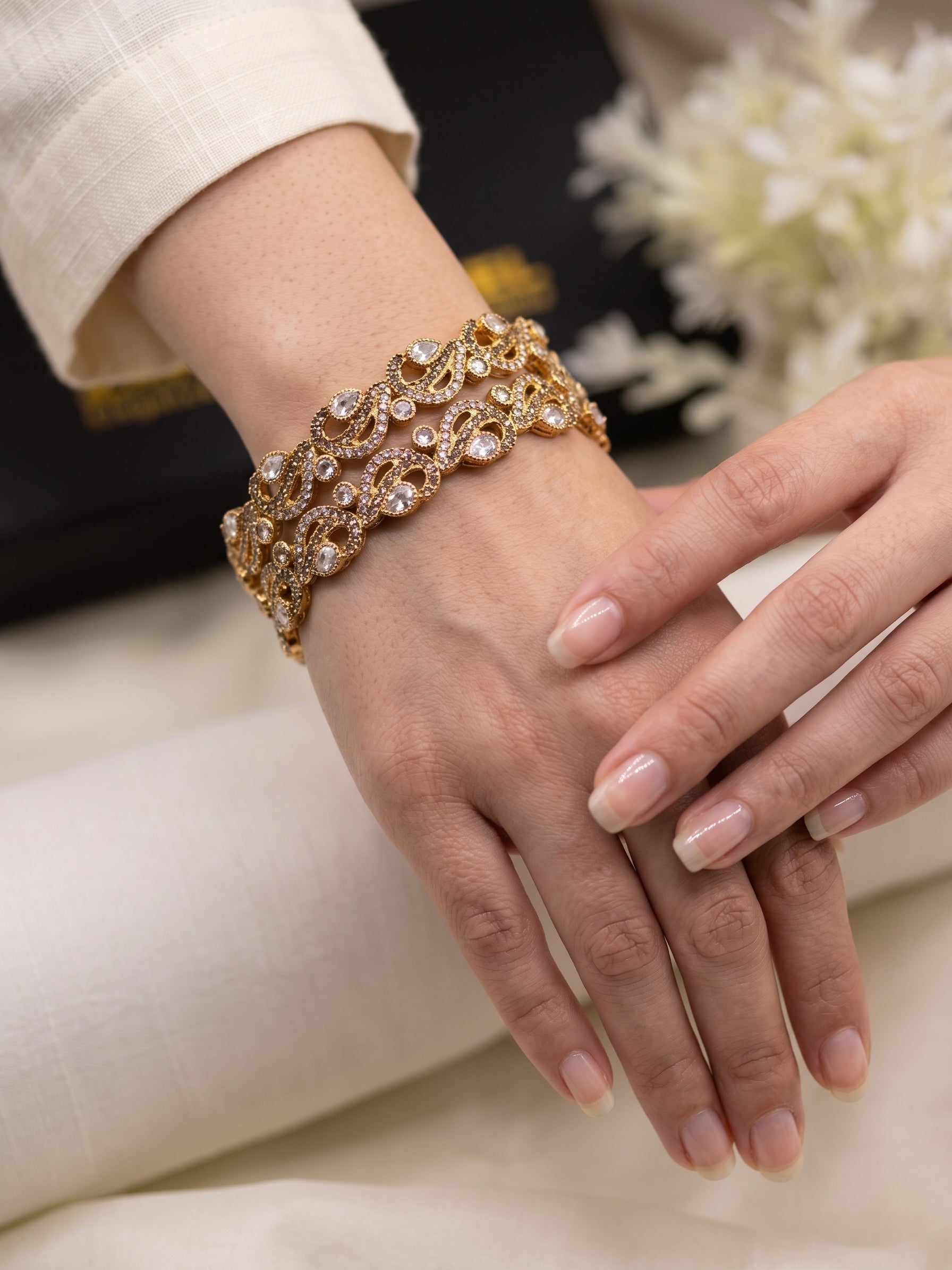 Thana Bangle