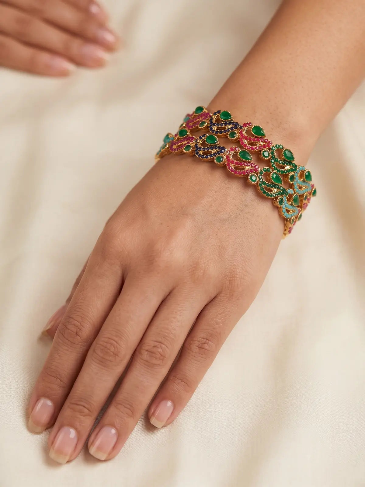 Thana Bangle