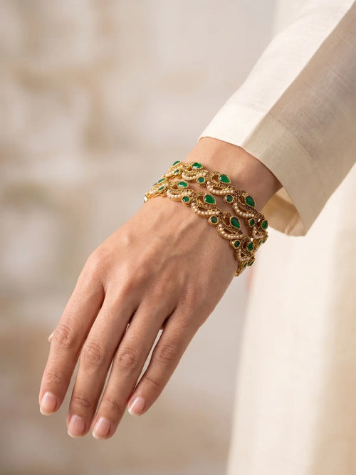 Thana Bangle